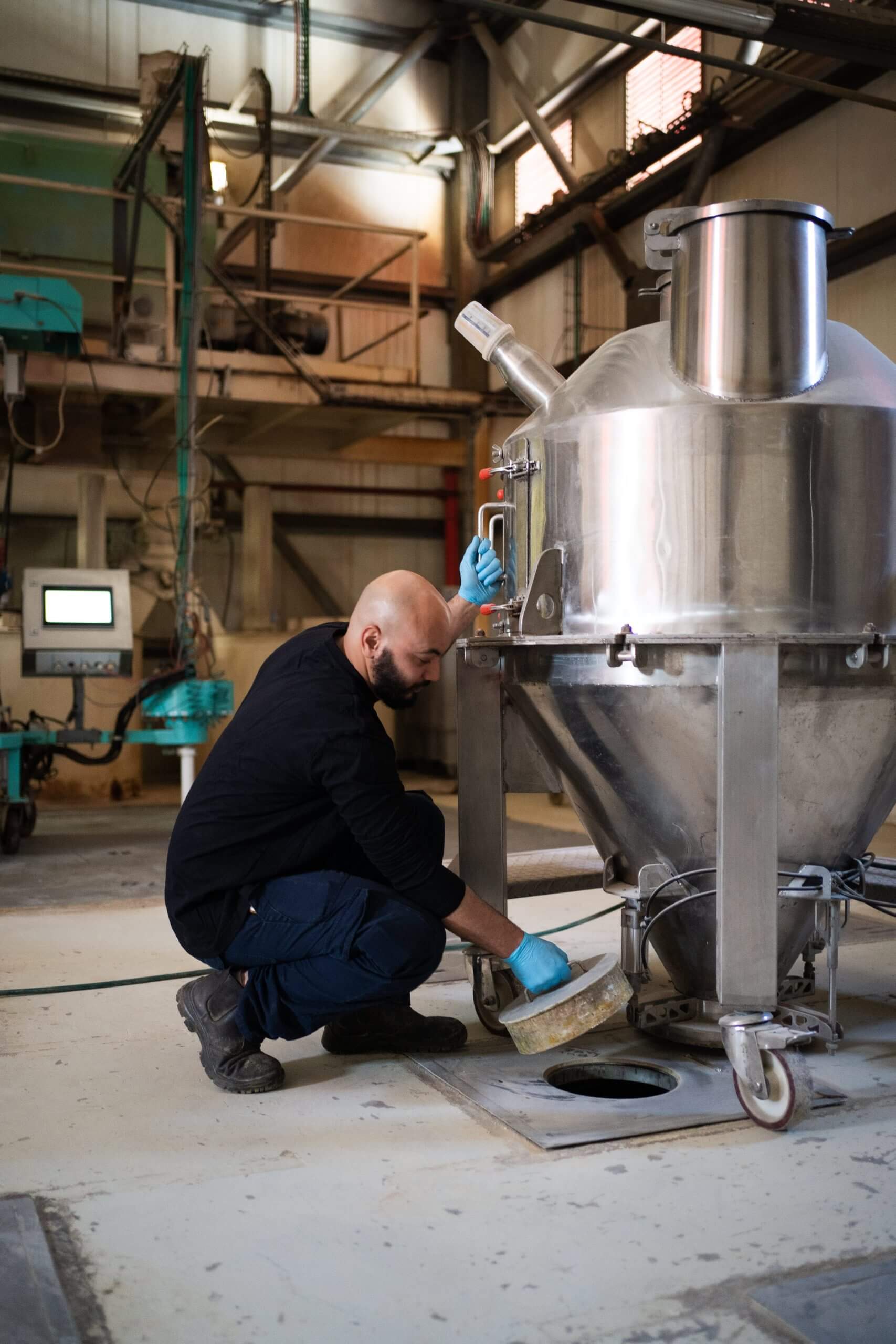 מפעל-דיאב-9-scaled